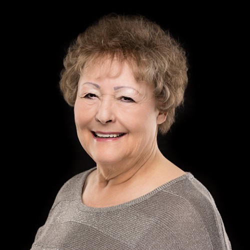 Carolyn Robertson